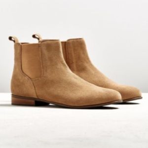 Urban Outfitters Chelsea Boot - Light Brown